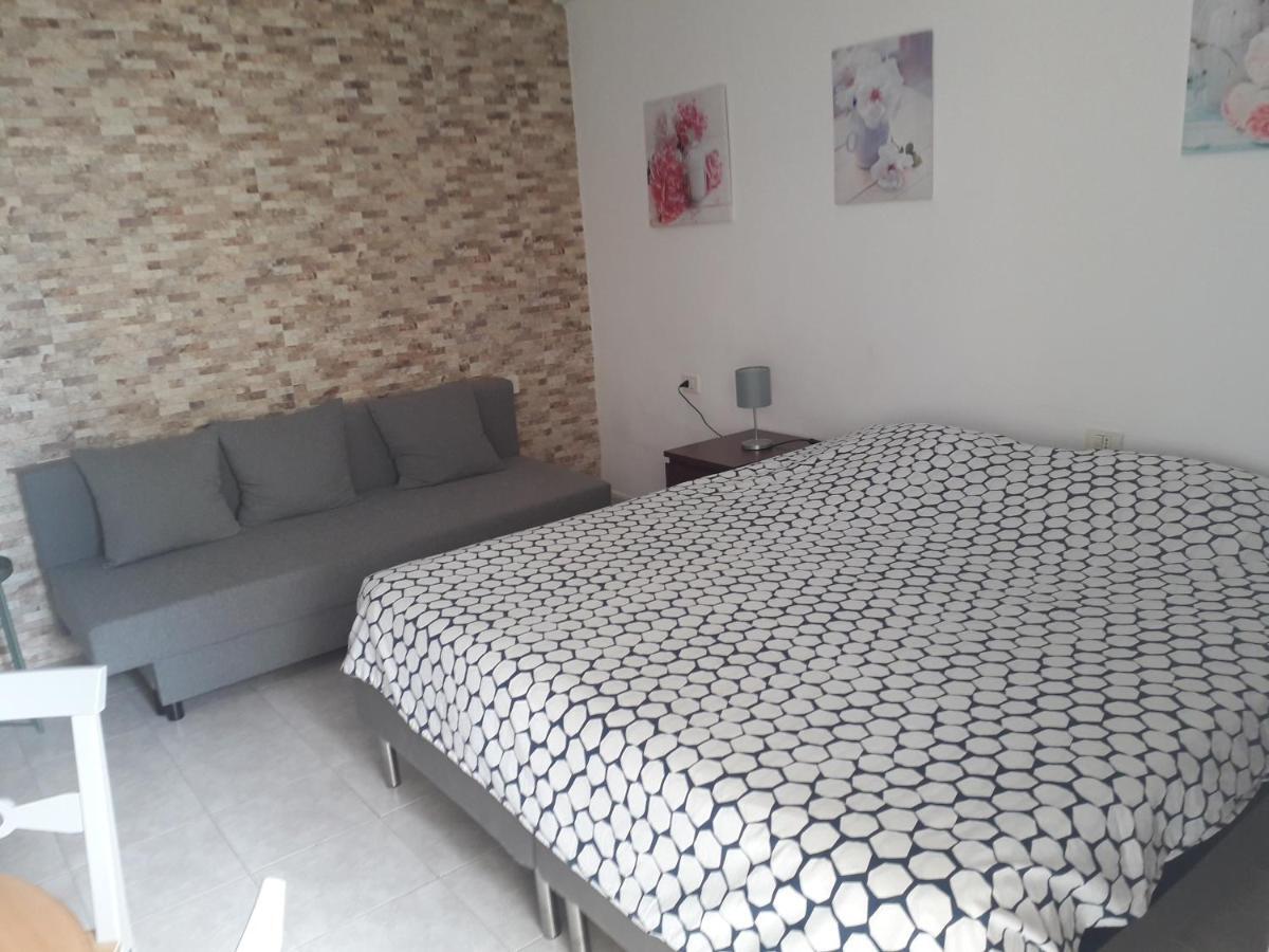 Edificio Gavota Apartment Los Cristianos  Ngoại thất bức ảnh